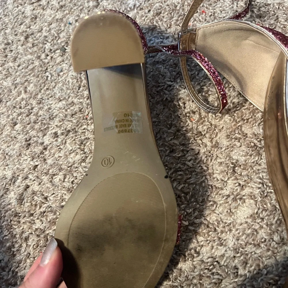 Heels - Picture 3 of 5